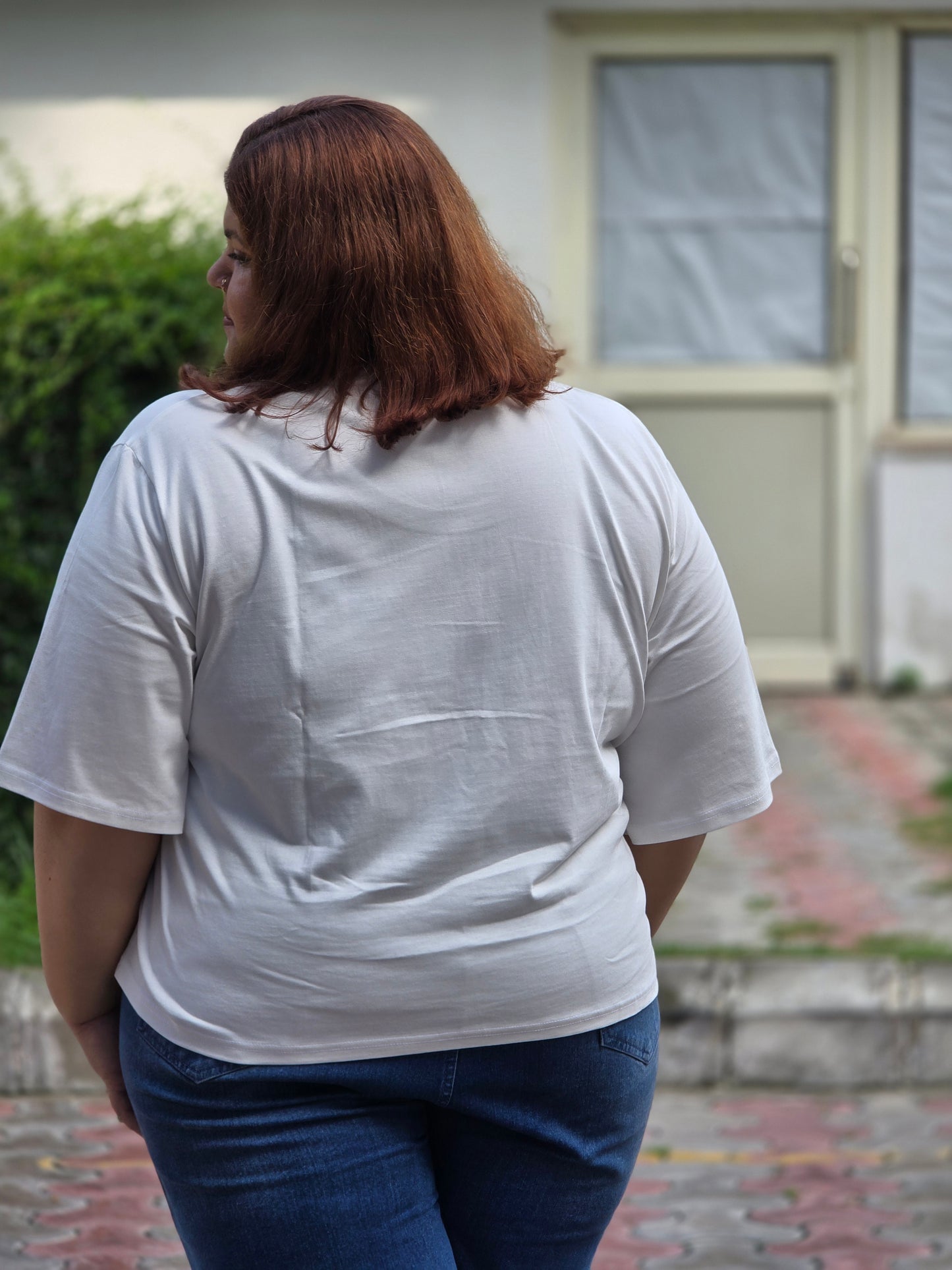 Plus size A-line 'Lovestruck Frog' T-shirt - Cropped length