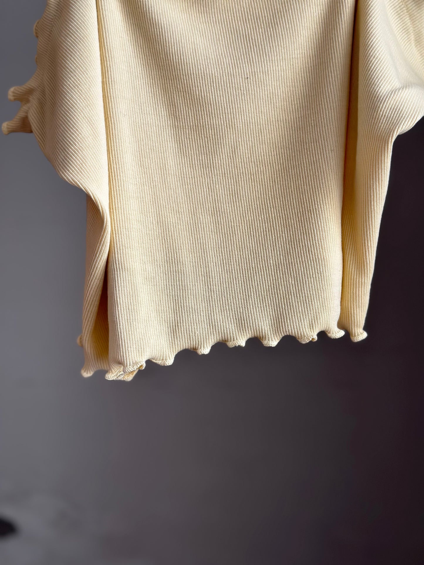 Frilled Spaghetti Ribknit Top