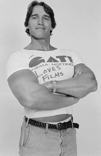 Crop Tops Were Originally for Men—So How Did They Become a Women’s Trend?