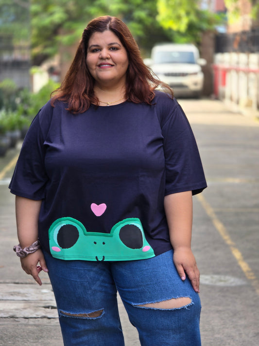 Plus size A-line 'Lovestruck Frog' T-shirt - Regular length
